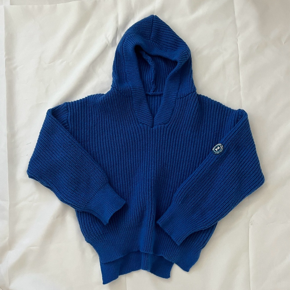 knit royal blue hoodie